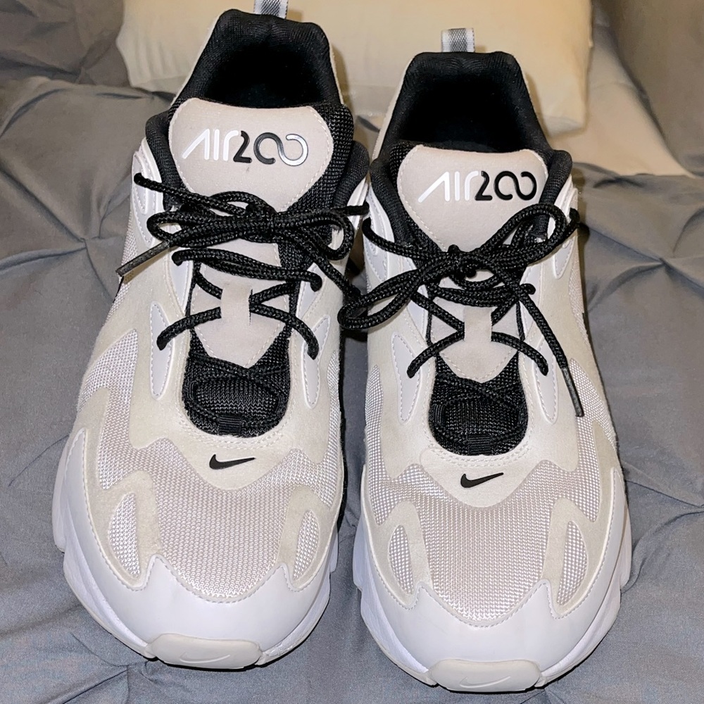 Nike AirMax 200